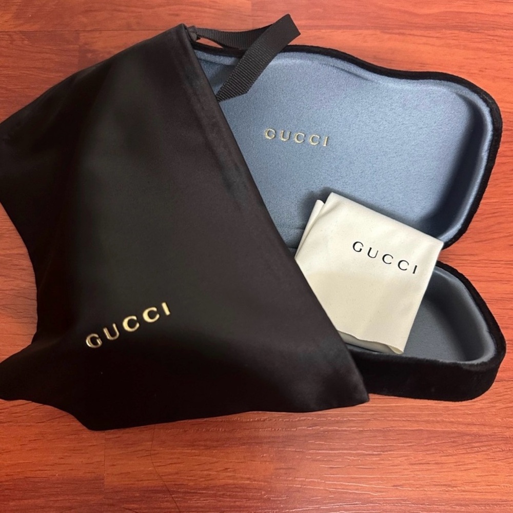 Gucci Black eyeglass Case Set